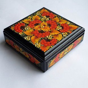 Шкатулка с петриковской росписью квадратная (15 x 15 x 5 см) SK0412