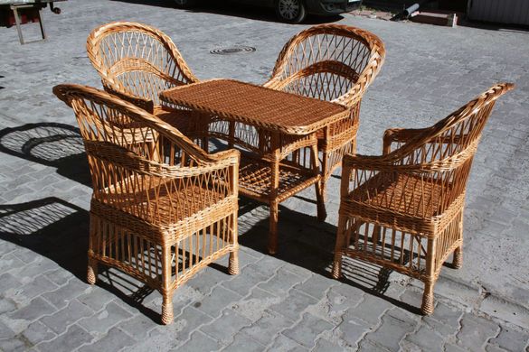 4 крісла + стіл: (стіл: 94 x 64 x 73 см, крісло: 78 x 70 x 94 см) NL022
